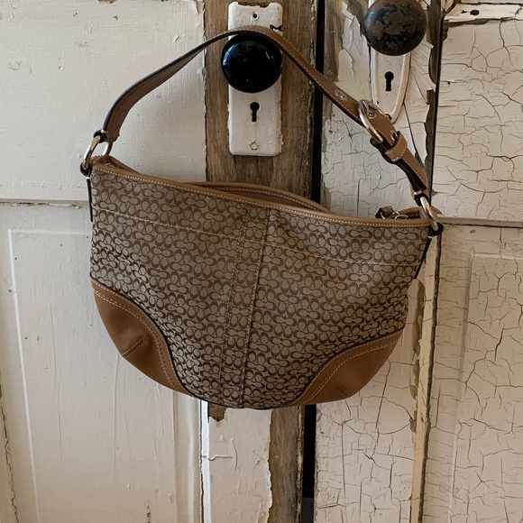 Coach brown tan logo shoulder bag - Picture 2 of 7